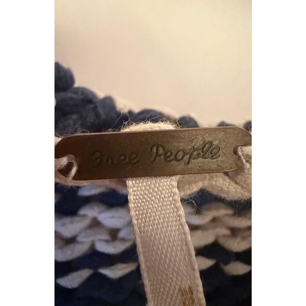 Free People Portland Pullover M Denim Island Navy Cream Striped Sweater - Picture 6 of 9